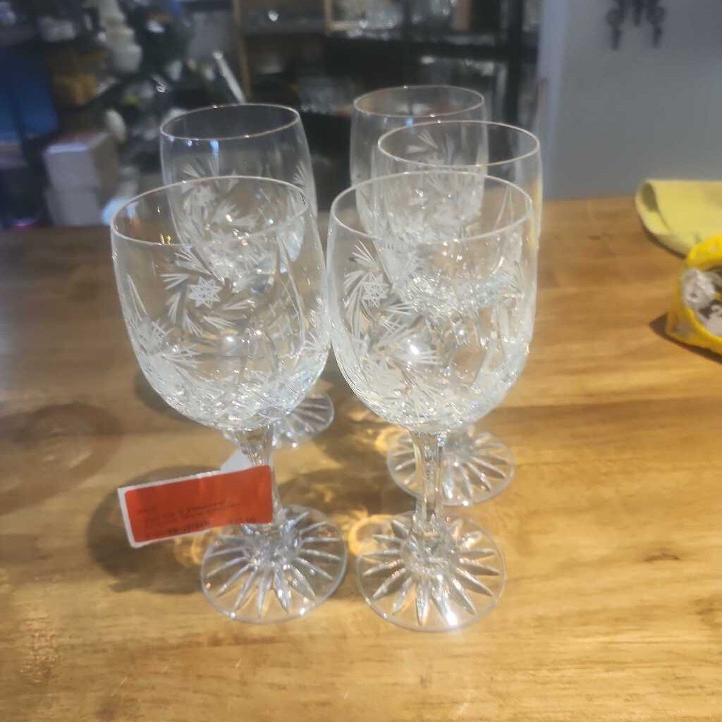 Set Of 5 Pinwheel Crystal Wine Glasses